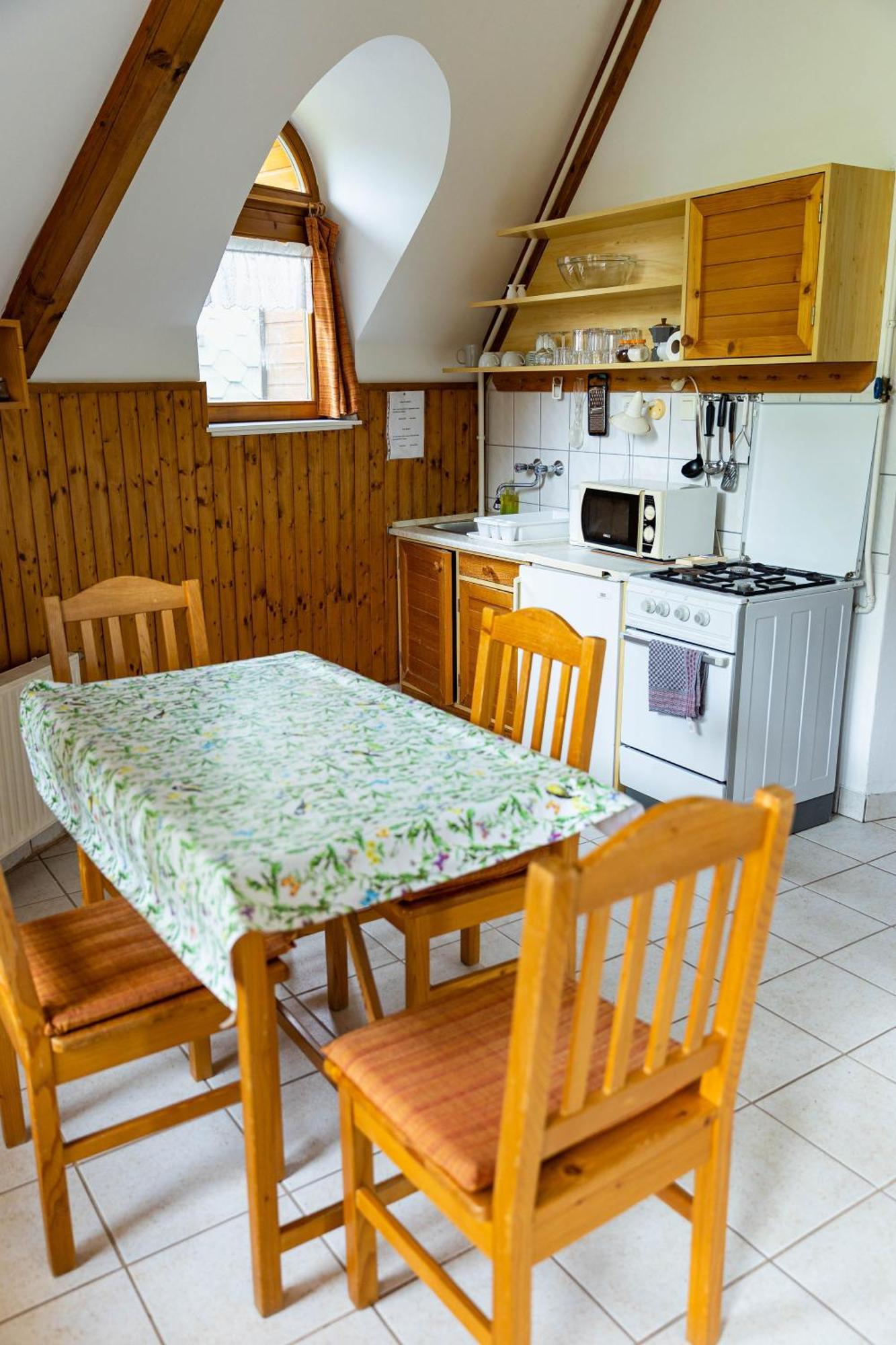 Gesztenye Nyaralopark Balatonudvari Exteriör bild