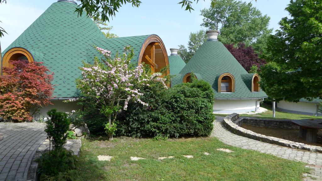 Gesztenye Nyaralopark Balatonudvari Exteriör bild